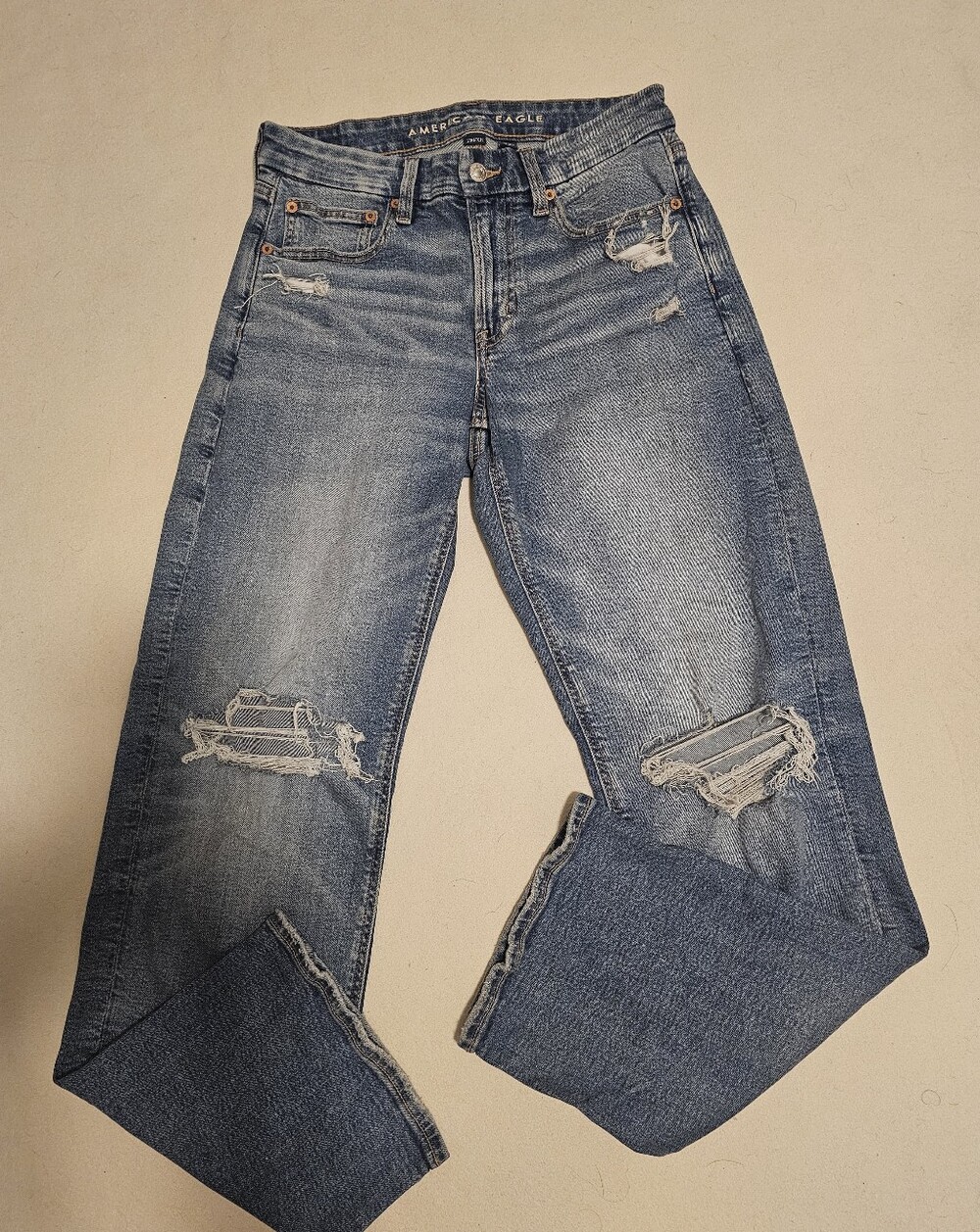 NEW! American Eagle Women's Jeans Curvy Straight, Stretch SIZE 6 Regular.